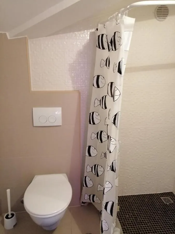 Studio Apartment In Funtana With Balcony, Air Conditioning, Wifi, Washing Machine 4982-2 Kroatië