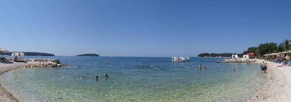 Studio Apartment In Funtana With Balcony, Air Conditioning, Wifi, Washing Machine 4982-2 Kroatië